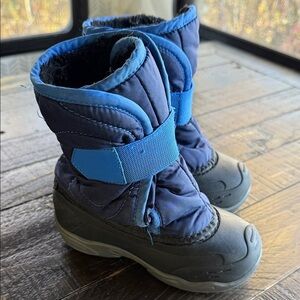 9 Kamik Kids Blue and Gray Snow Boots snowybugs